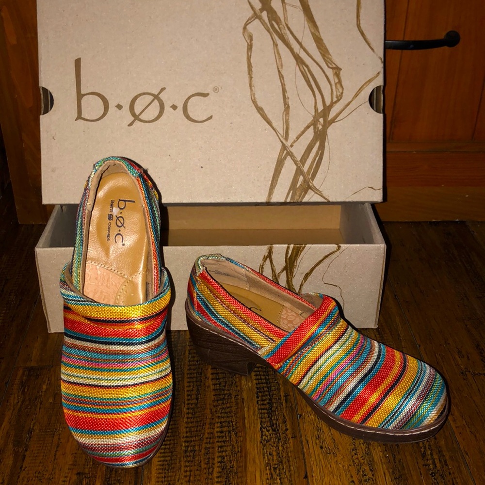 🤩BOGO. BOC clogs multicolor comf. Worn 1x inside